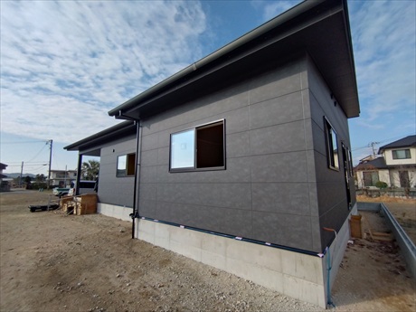 �q�~�s�ʓ��X�ܐV�z�H��